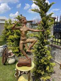 Statueta deosebita din bronz masiv pe soclu de lemn - arcaș