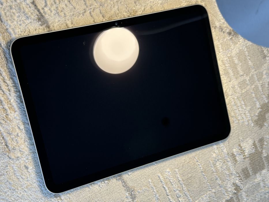 Планшет Apple iPad A16 2025, 6 Гб/128 Гб серебристый