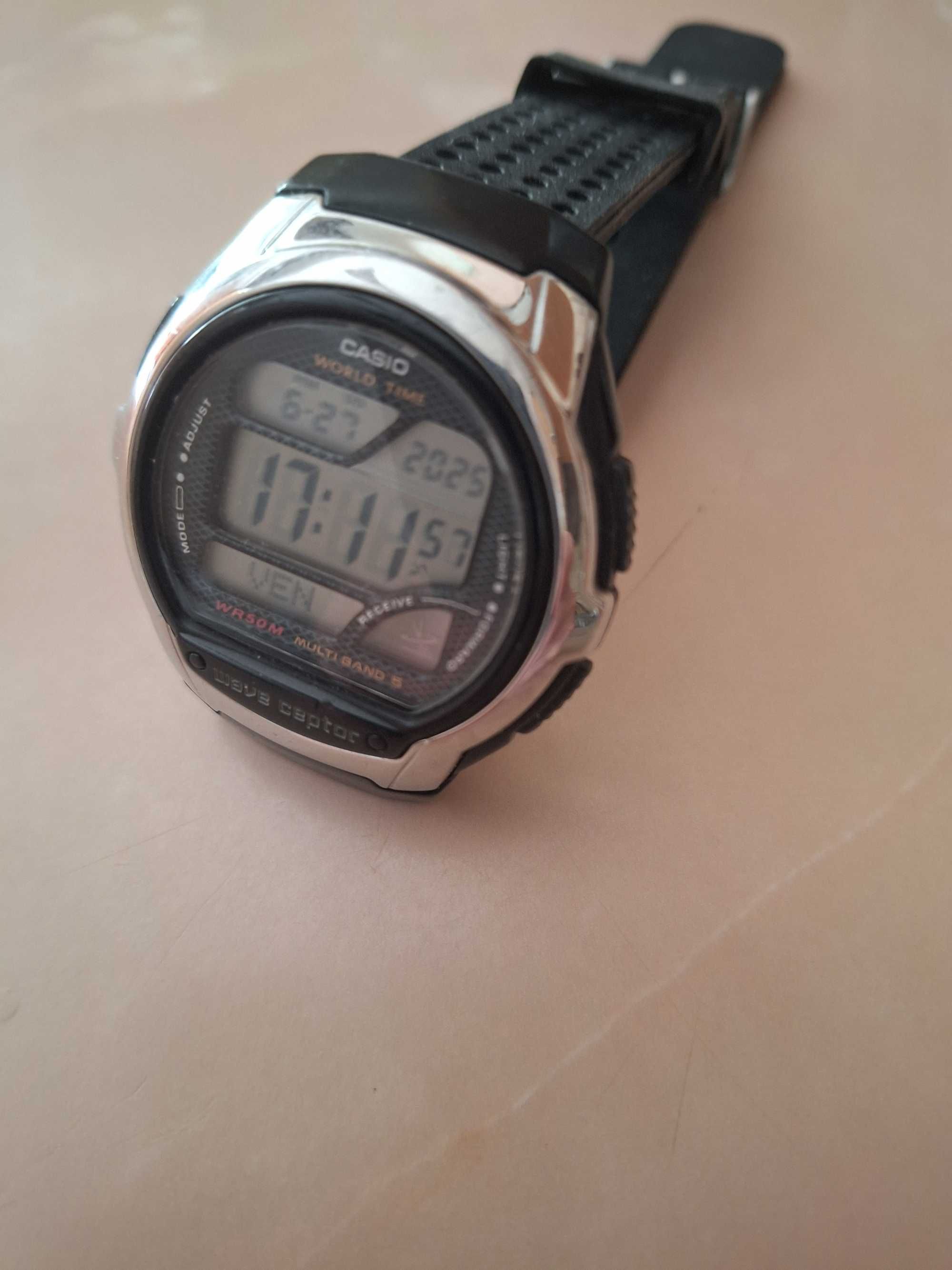 Ceas Casio waveceptor in stare f.buna.