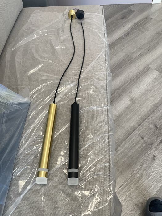 Продам потолочные бра.