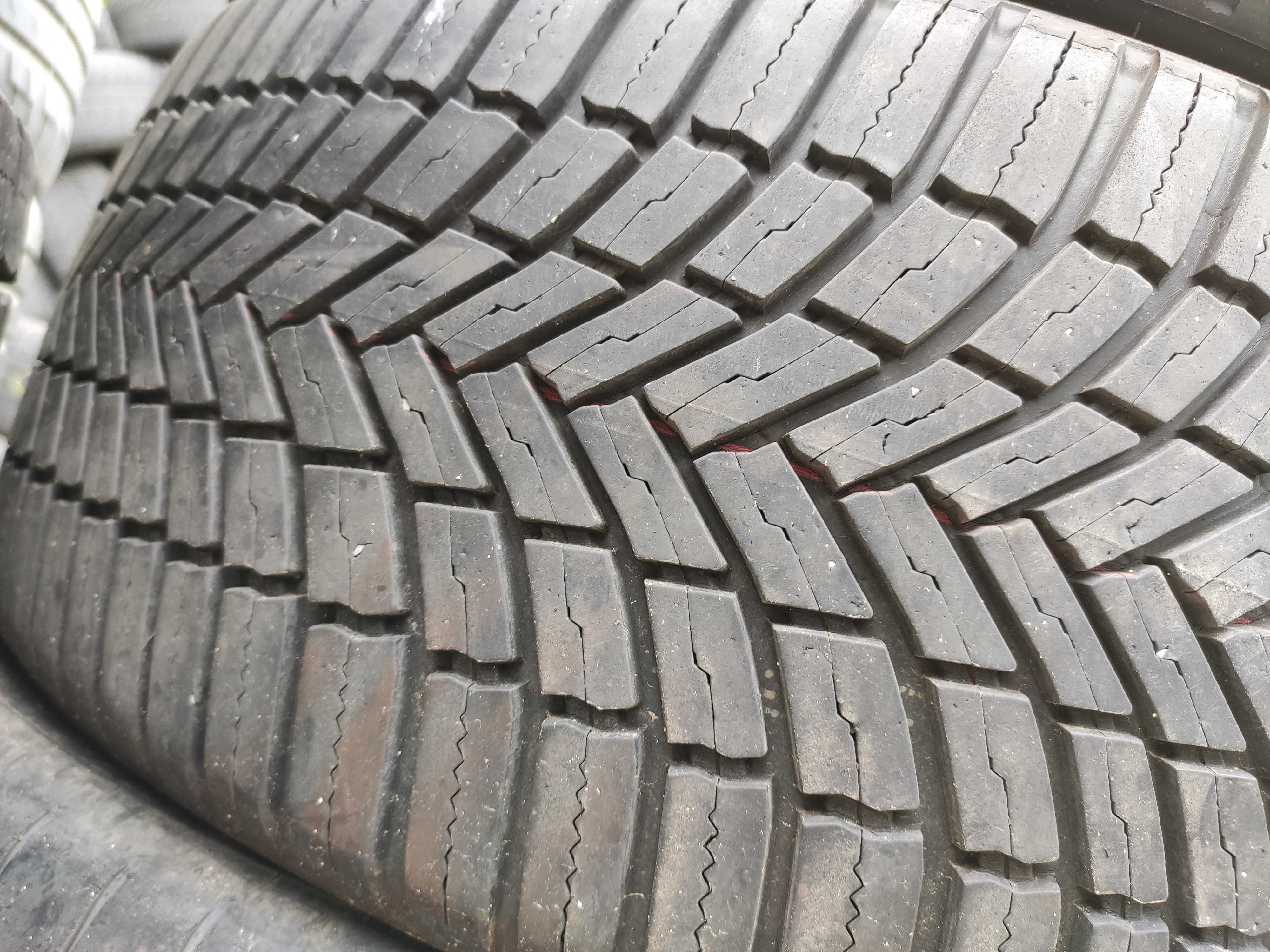 2бр Всесезонни гуми 225 40 19 - Bridgestone