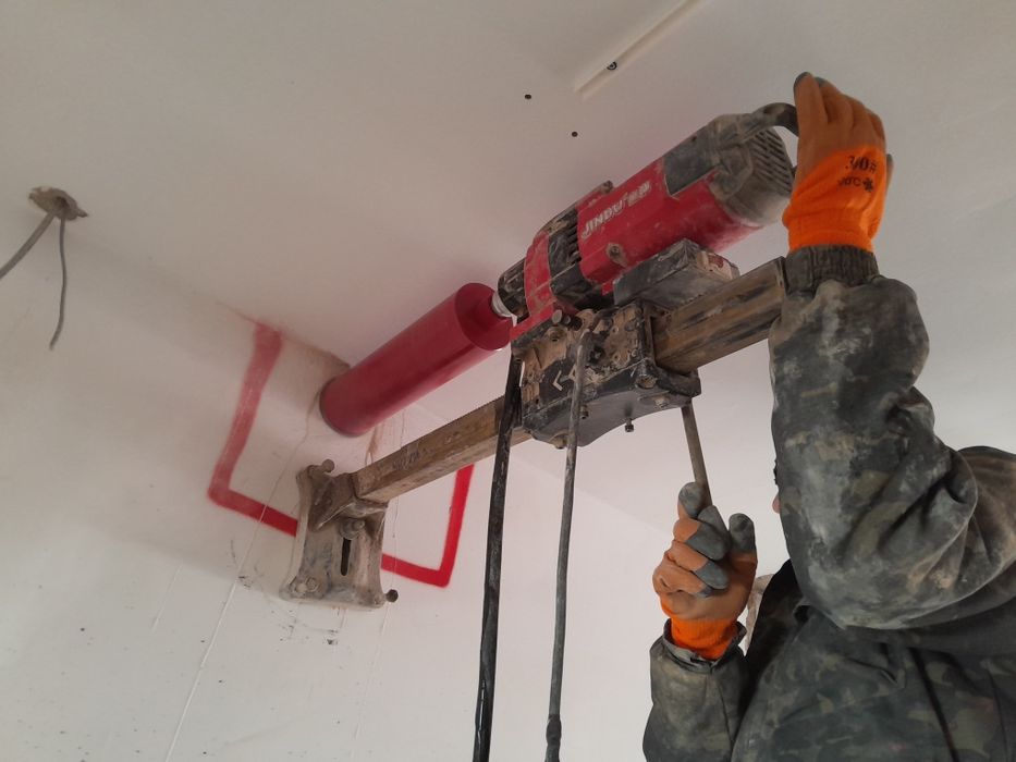 Алмазное сверление бурение бетона кирпича итп