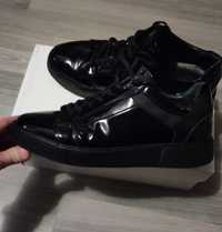 Мъжки лачени обувки в черен цвят 43 номер