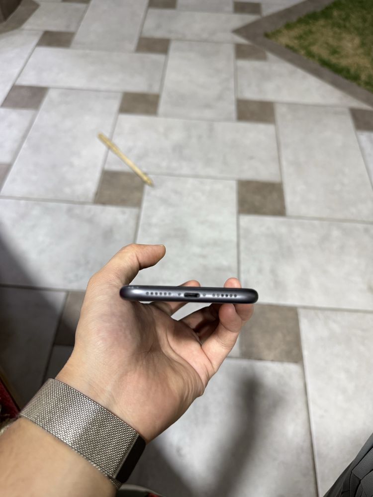 Iphone 11 64gb LL/A