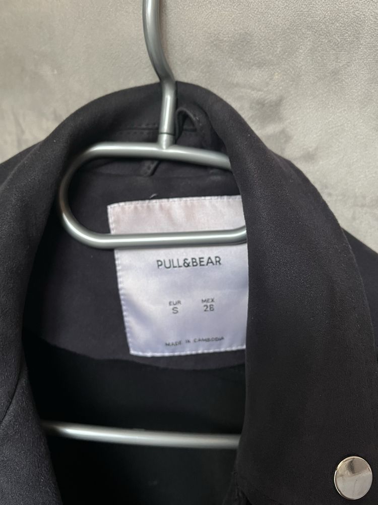 Яке (велурено) Bershka