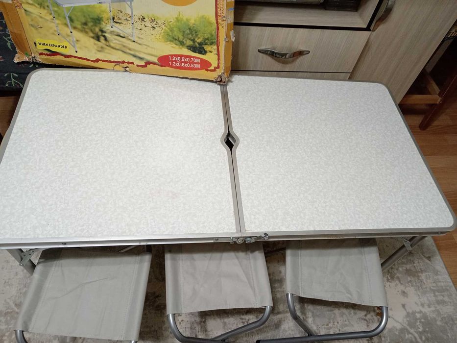 Продам кресла лежаки 2 разные, 1столик ком. для походов,дачи 1м.300т.с