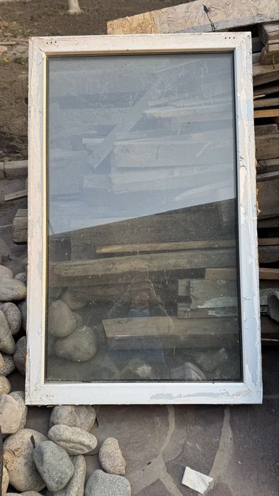 Окно металопластик  глухое со стеклопакетом