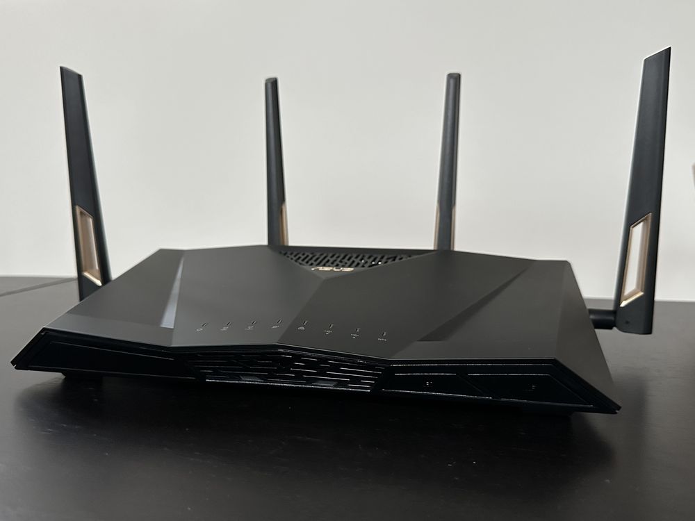 Router Asus AX6000 dual band cu suport MU-MIMO si OFDMA