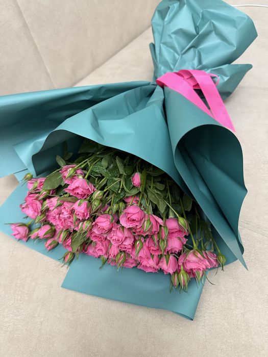 Кустовые розы 4000 тенге