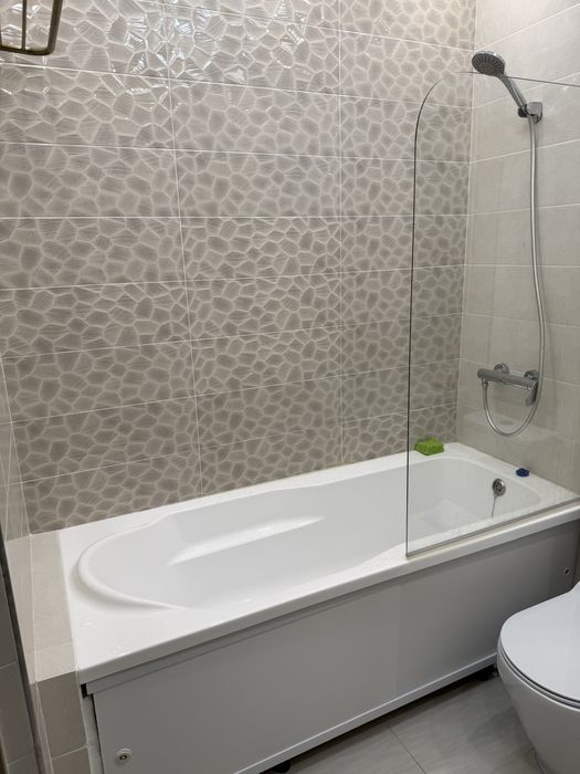 Ванна с перегородкой