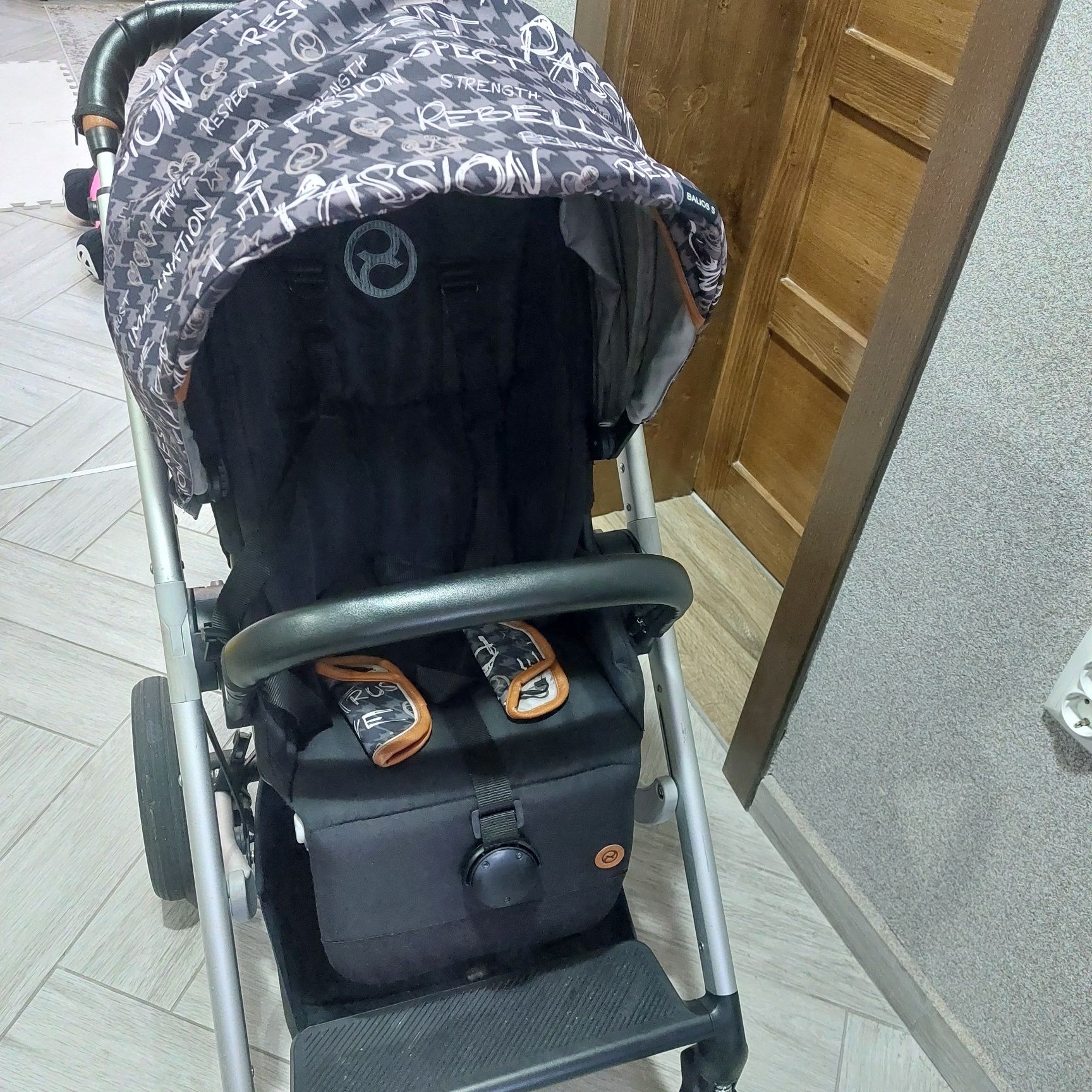 Cybex Balios S 2 в 1 сива Strength-dark grey бебешка количка