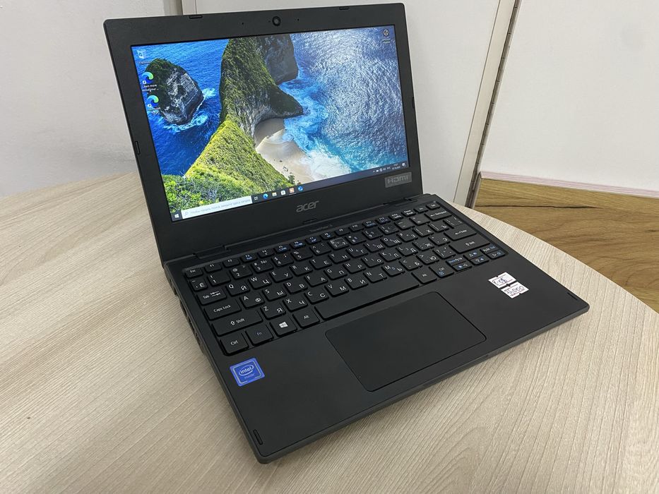 Офисный ноутбук Acer