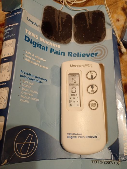 Vând aparat medical Tens Machine digital pâine reliever