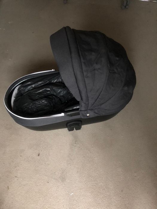 Carucior bebe 3 în 1