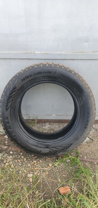 Продам резину Nokian 185/65/15 зима
