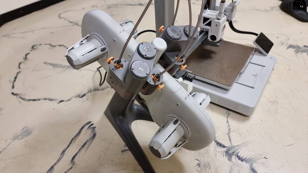 3д принтер BambuLab A1 combo AMS