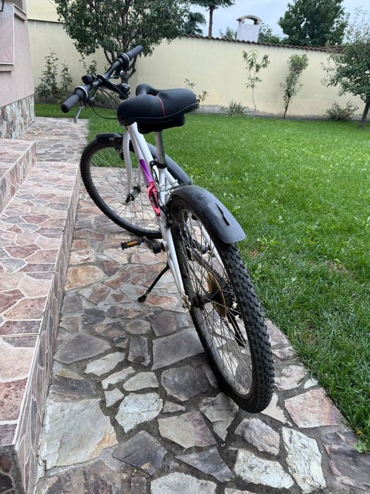 Vand bicicleta BTWIN pentru adolescenti
