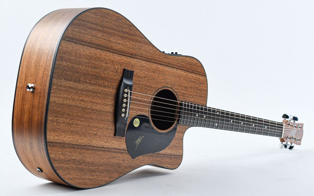 Chitară Maton EBW70C Blackwood