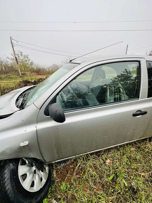 Nissan micra 2004(цяла за части)