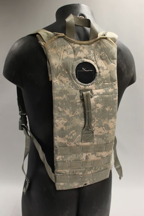 Rucsac tactic pentru sistem de hidratare