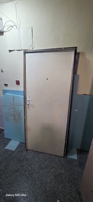 Врата 150лв топ състояние