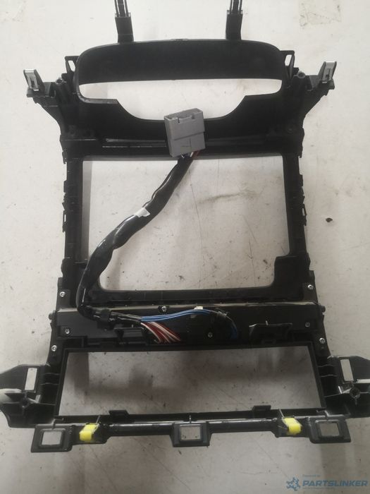 Ornament consola centrala TOYOTA LAND CRUISER (LJ12_, KZJ12_, TRJ12_,