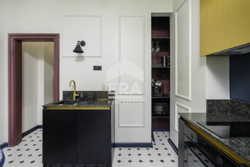 Продава се Двустаен апартамент в София, Център - 55 кв.м за 5453 €/кв.м - Снимка #7