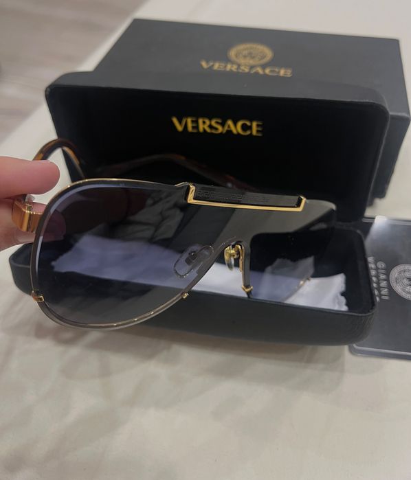 Слънчеви очила Versace