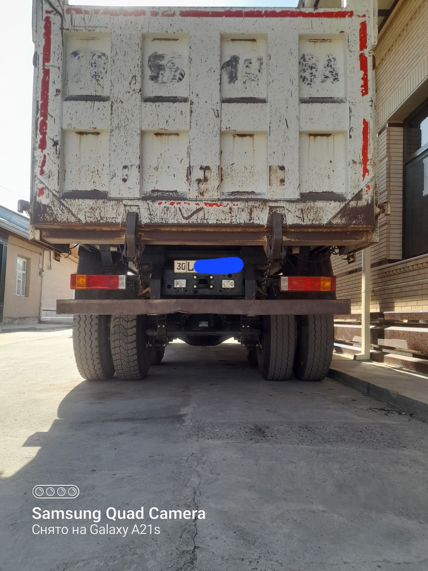 Shacman F 3000 .