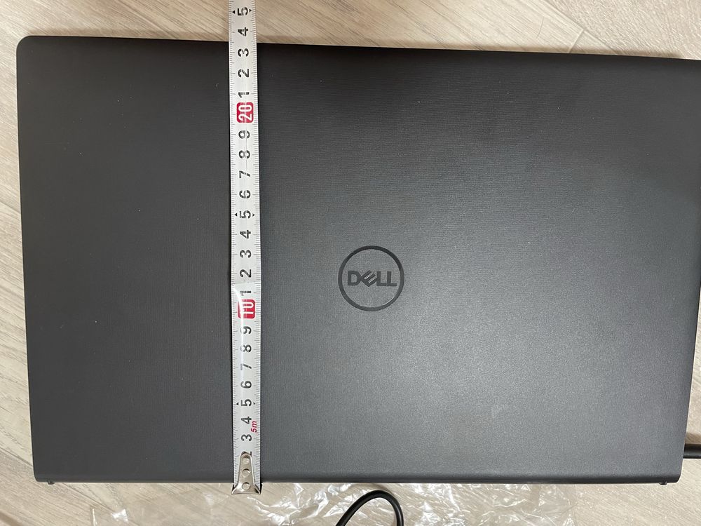 Ноутбук DELL в идеальном состоянии, б/у, почти новый