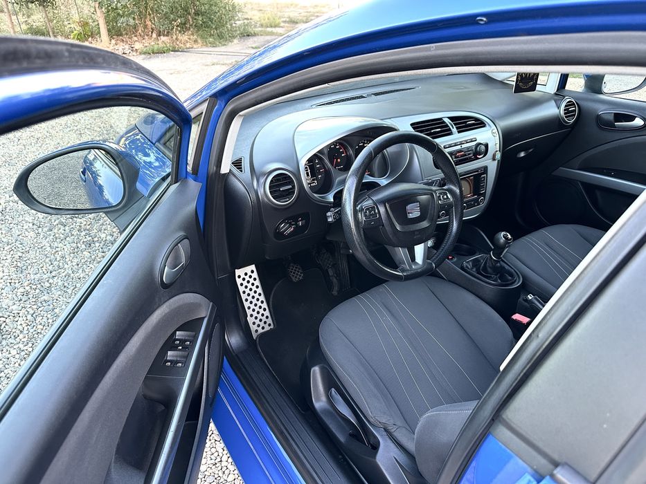 Seat Leon- 125cp- Faruri Xenon-stopuri  Led