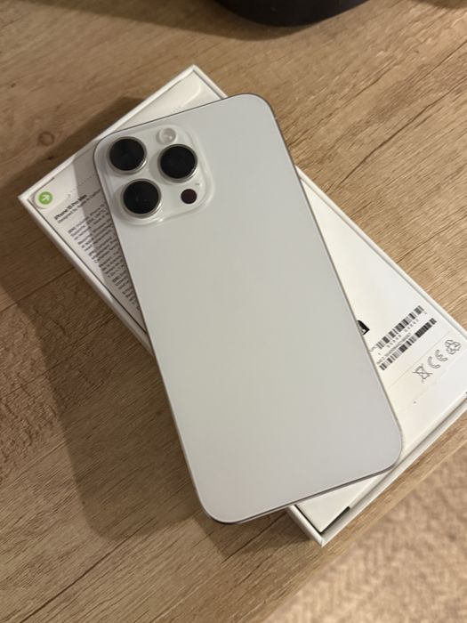 Iphone 15 pro Max 256 white titanium