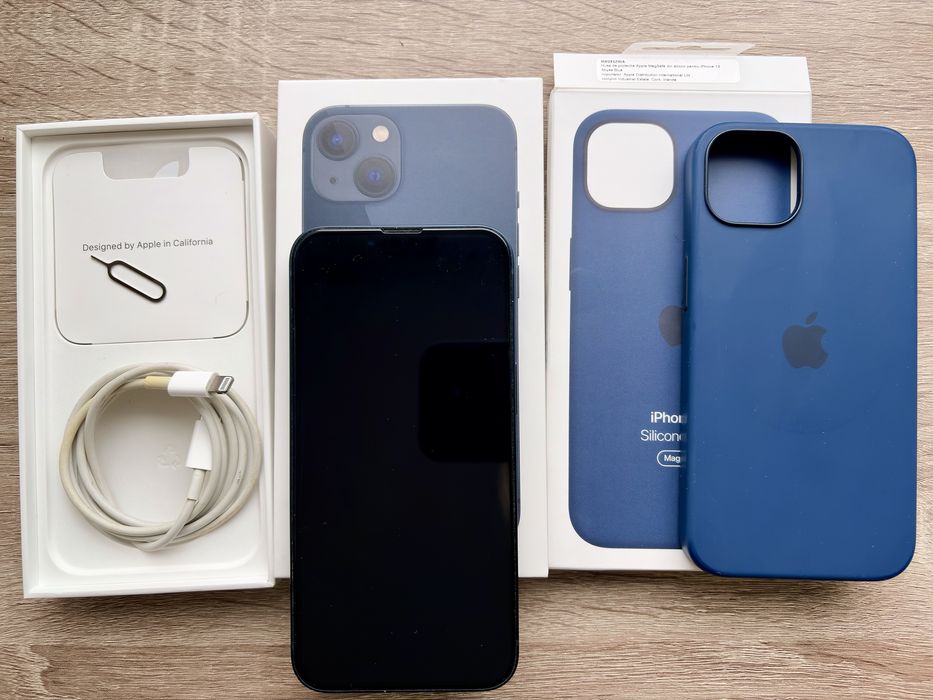 Vand iphone 13 capacitate 128Gb+Husa+Incarcator