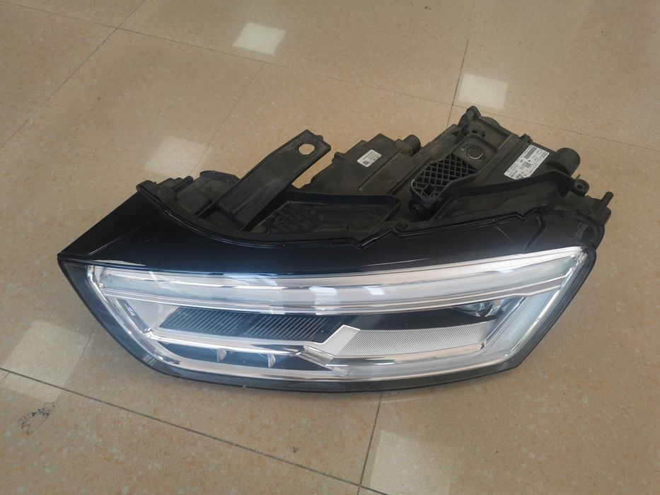 Ауди Audi ку3 Q3 Bi LED фар със завиване