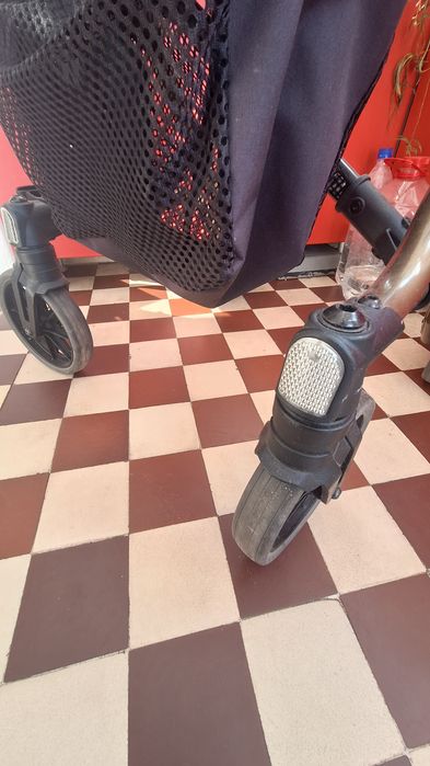 Rolator din aluminiu 5kg pentru persoane în varsta rezista 120kg