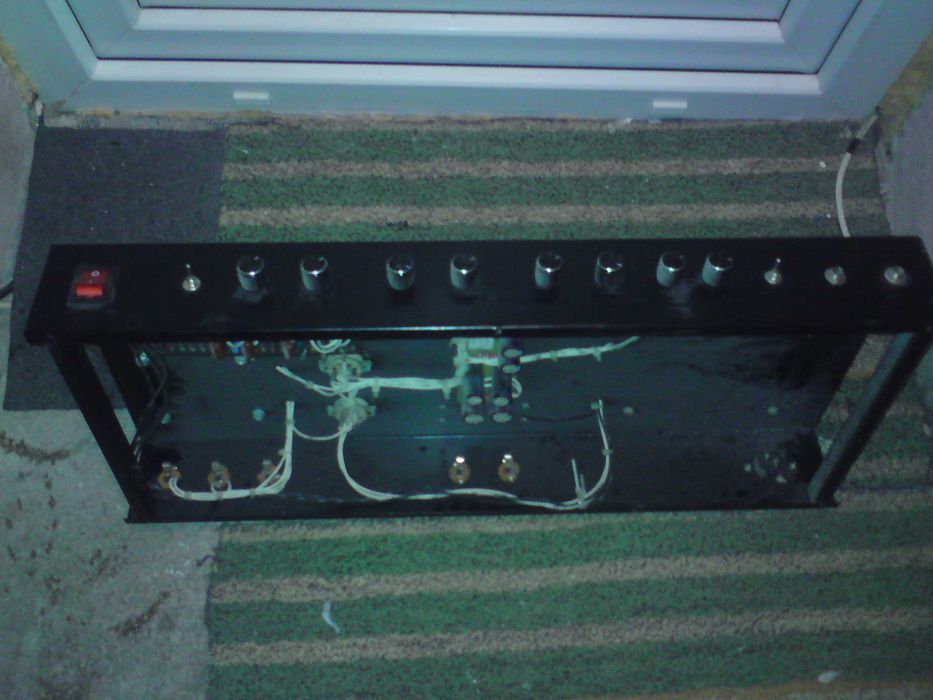 statie tuburi electronice, amplificator lampi ecc83 el34 clona Marshal