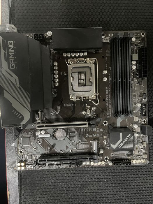 Материнская плата Gigabyte b760M gaming