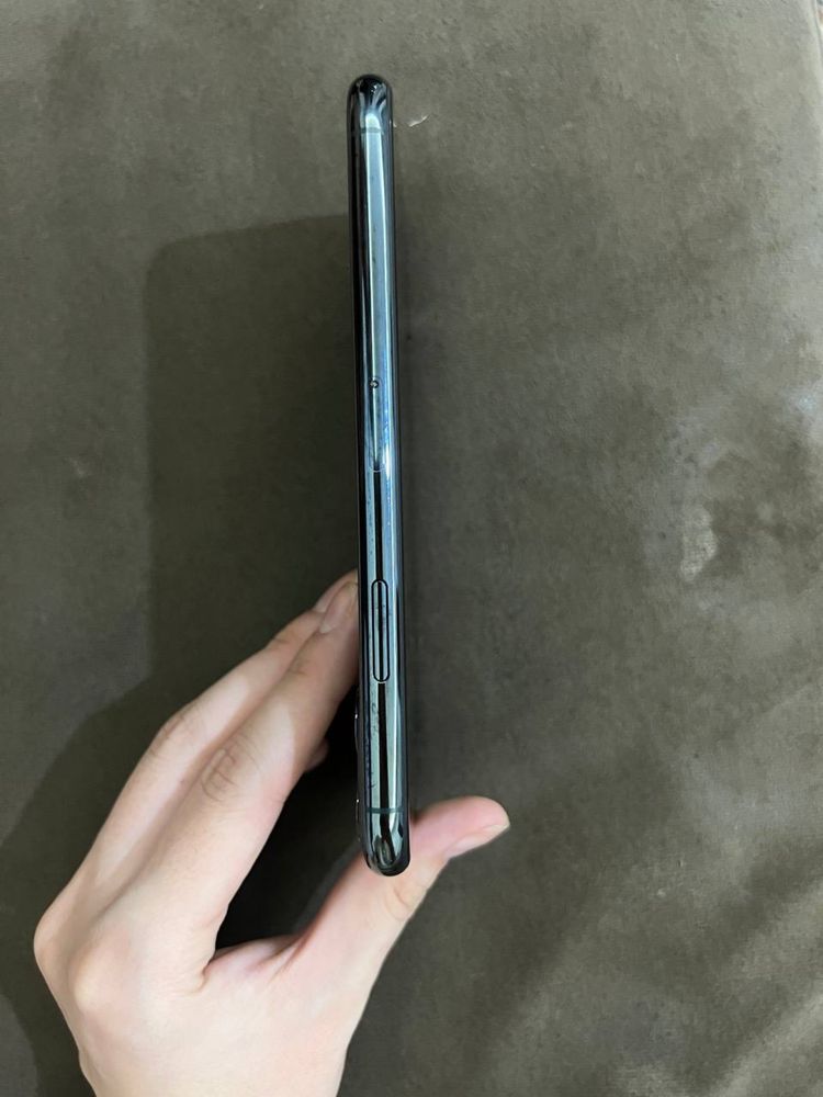 iphone 11 pro холати зор Yomkst 82