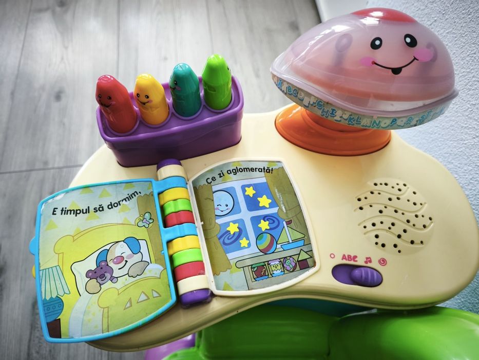 Scaun interactiv Fisher-Price pentru copii