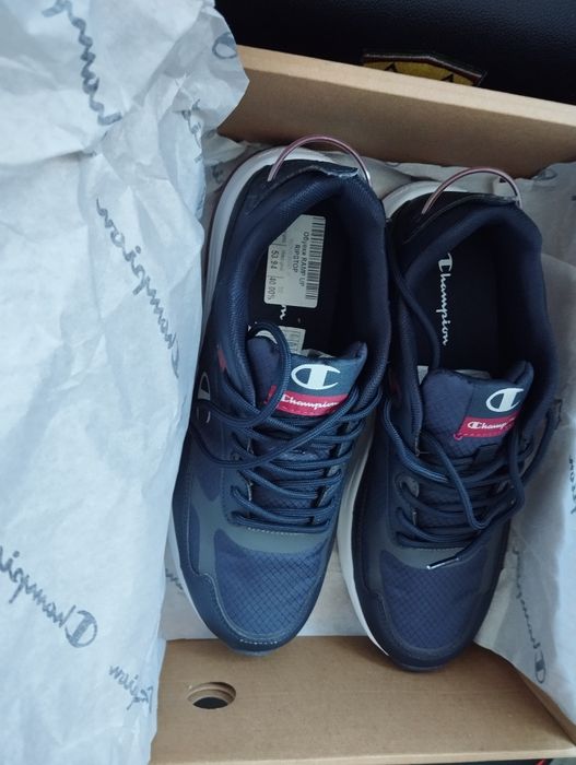 Adidasi Champion, măsura 41,noi,cu eticheta