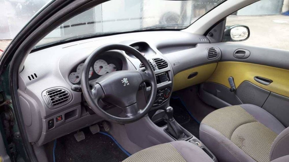 Само на части Peugeot 206 Пежо 206