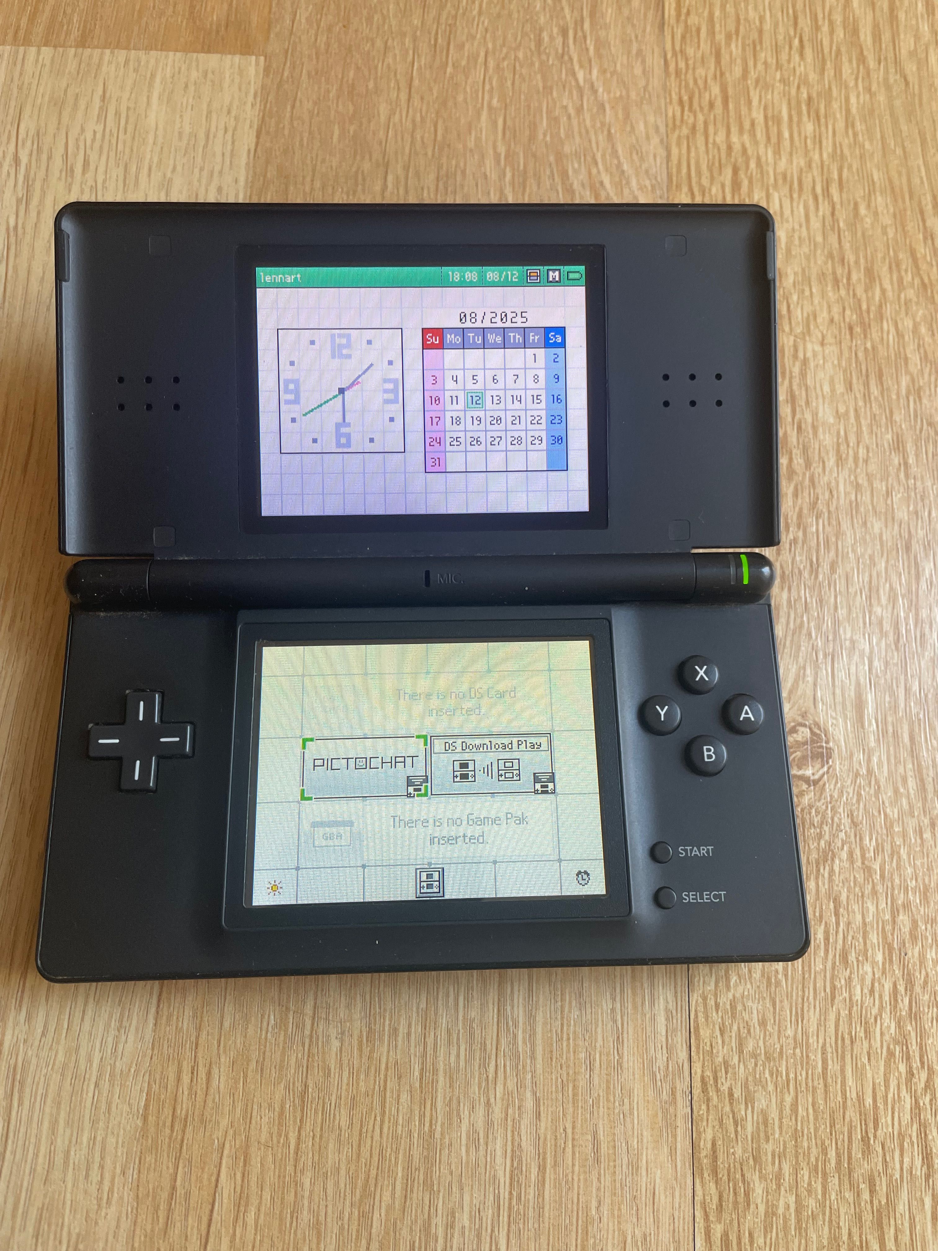 Nintendo DS Lite