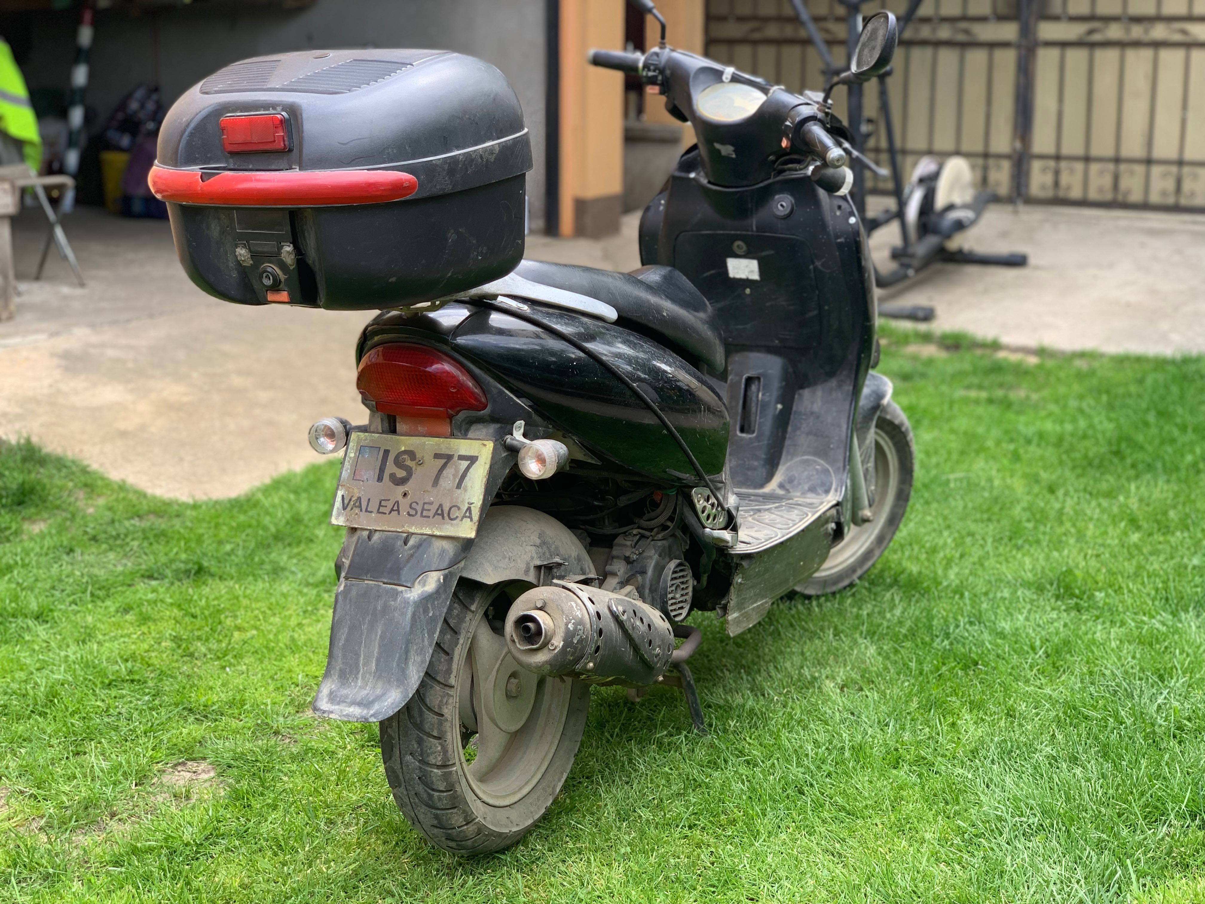 Vand scuter 90cc