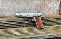 Pistol Airsoft Colt CO2 - Modificat de CyberGun, Performanță de Top !!