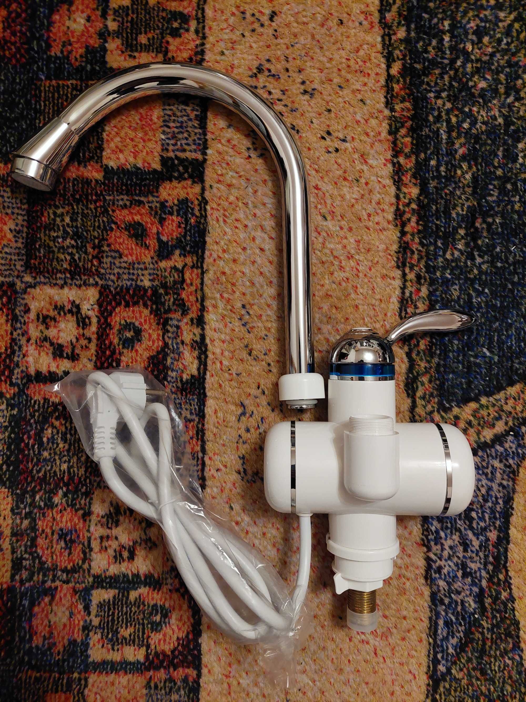 Robinet electric / instant apa calda