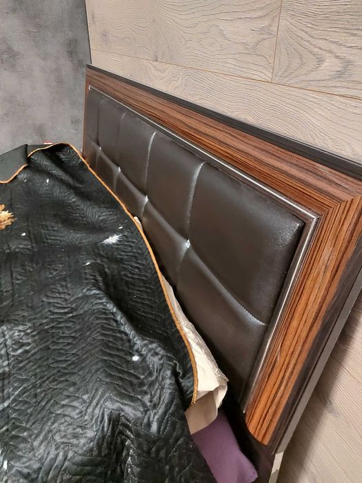 Продам двух спальную кровать