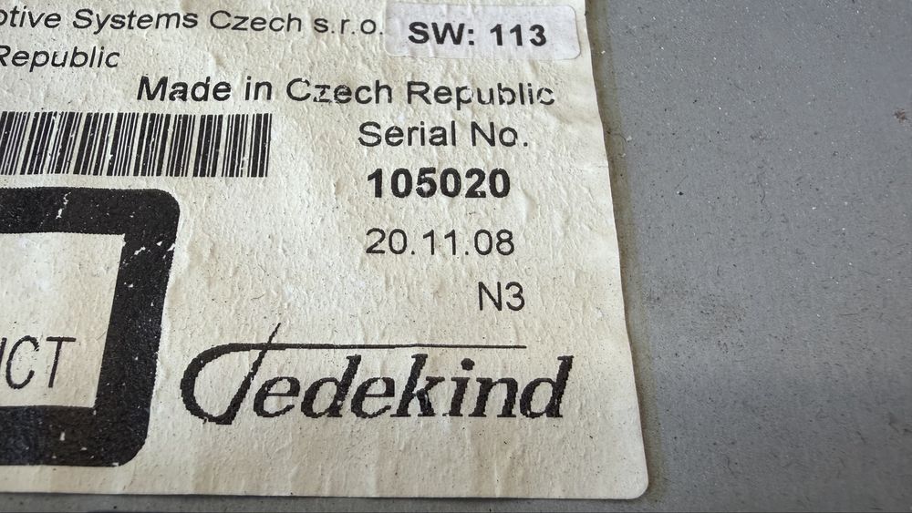 Оригинално CD/MP3 за TOYOTA AVENSİS T27 2008 - 2015г
