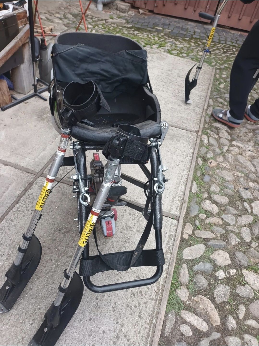 Monoski Alois Praschberger pt persoane cu dizabilități