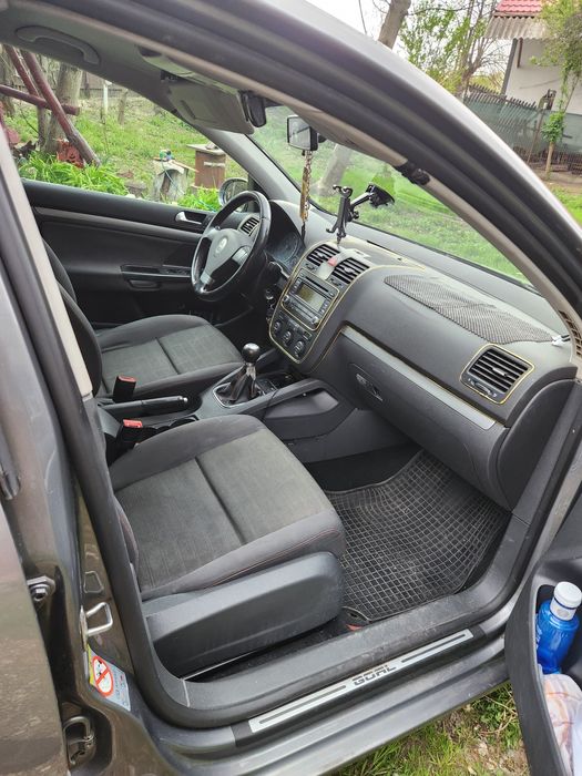Vînd golf5 2007 cu gpl de fabrică