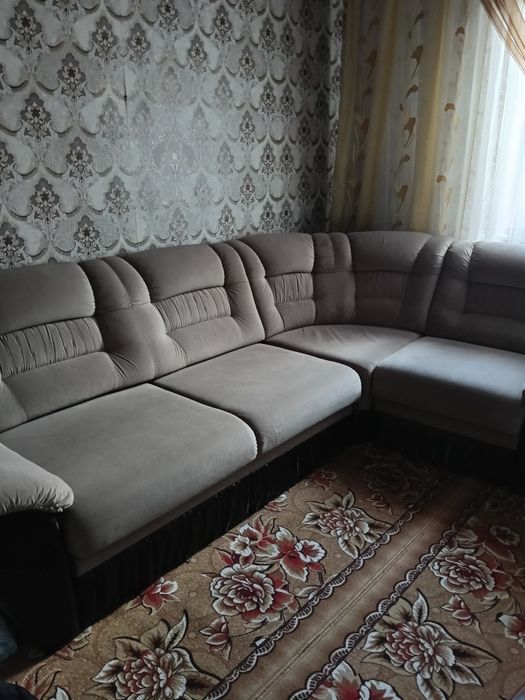 Продается диван в хорошем состоянии